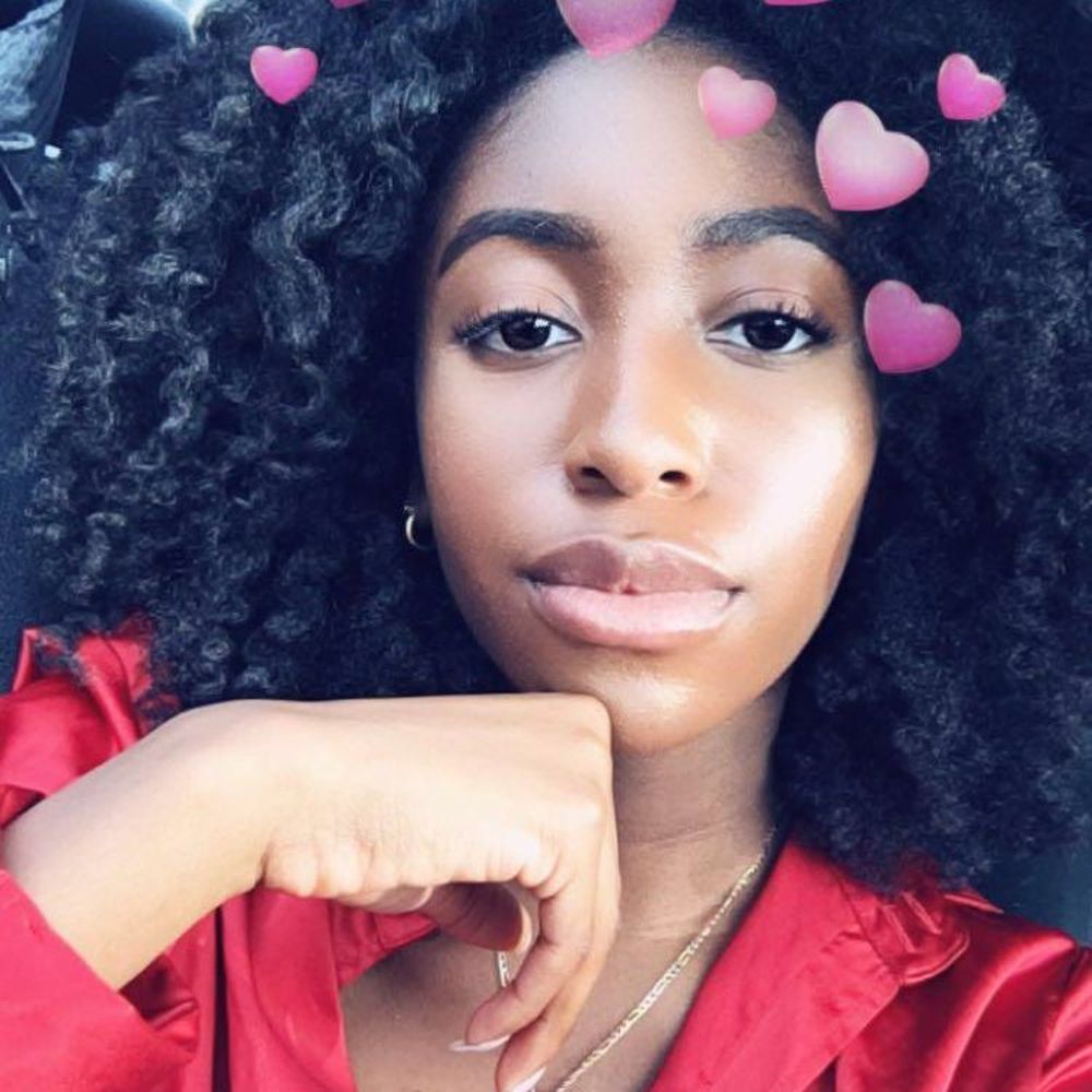 Meet your Posher, Crystal